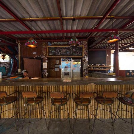 Common Grounds Pai Hostel Bagian luar foto
