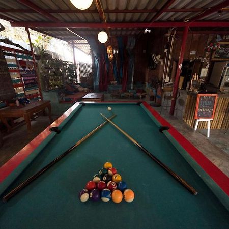 Common Grounds Pai Hostel Bagian luar foto